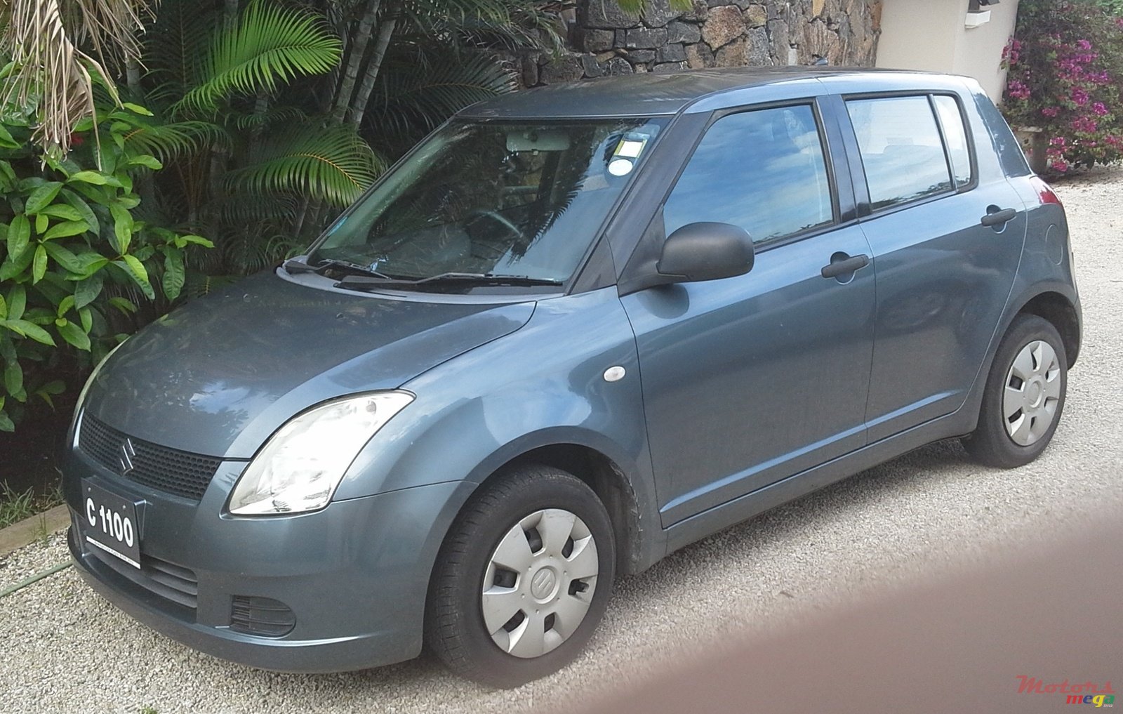 2008' Suzuki swift photo #1