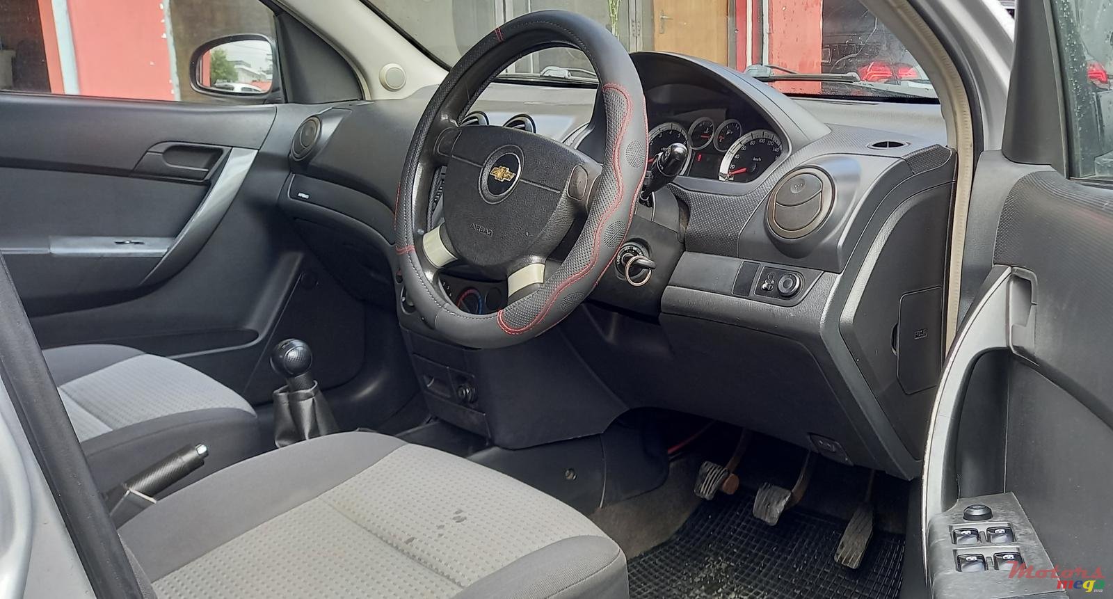 2009' Chevrolet Aveo photo #5