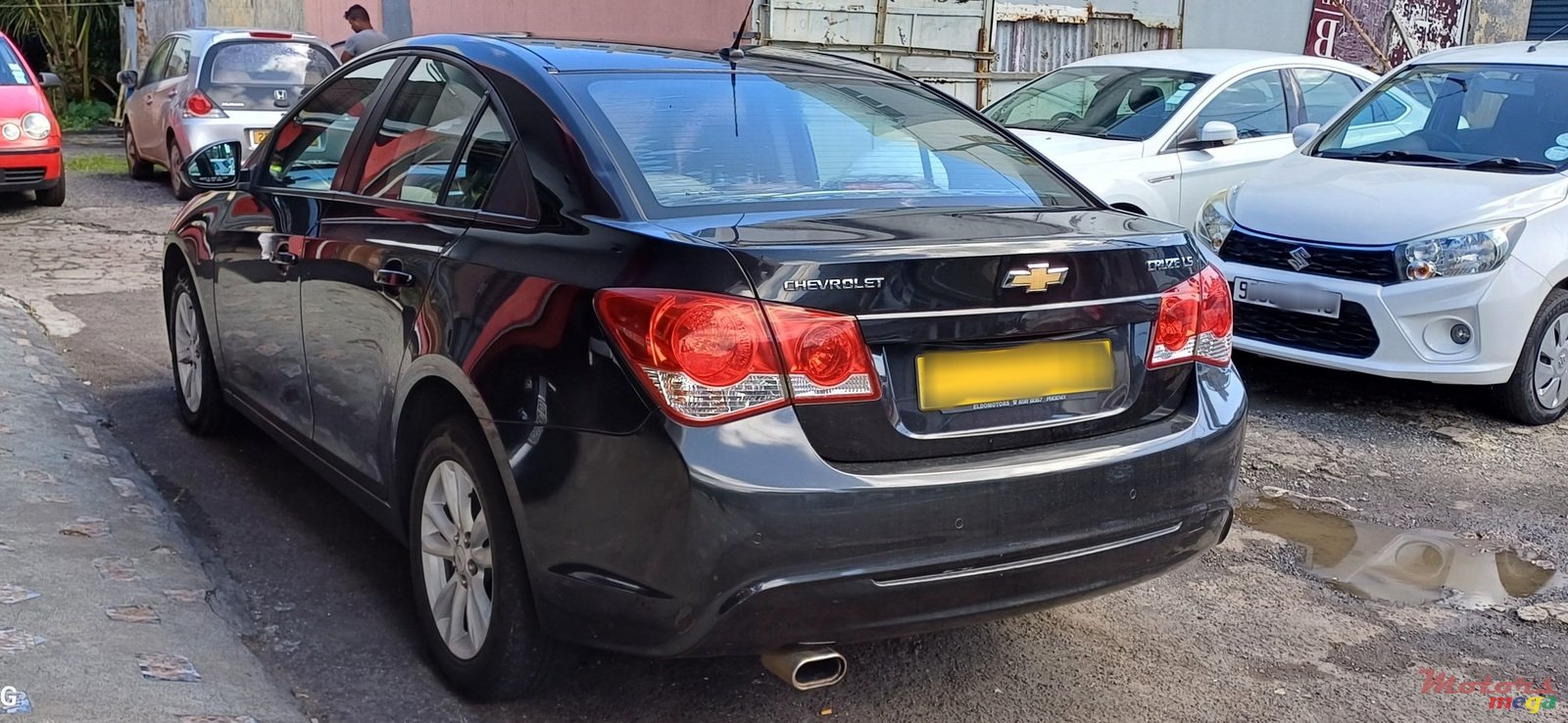 2013' Chevrolet Cruze photo #3