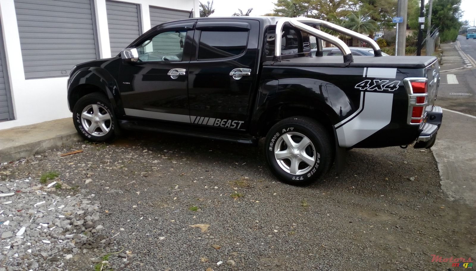 2014' Isuzu KB Series photo #1