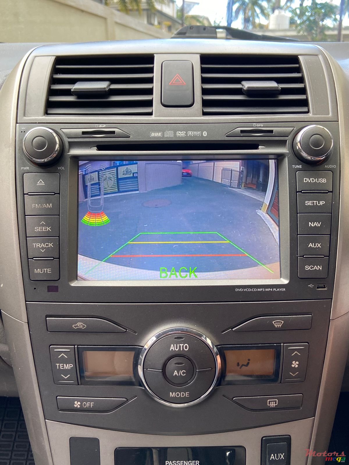 2013' Toyota Corolla photo #7