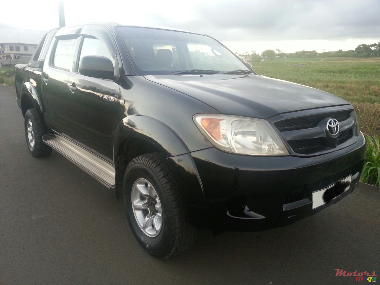 2007' Toyota Hilux photo #2