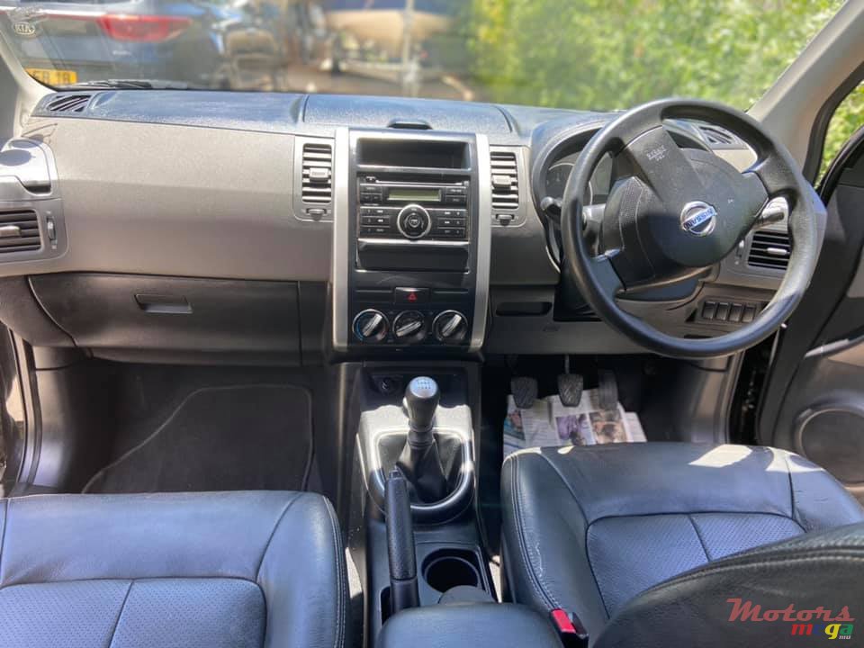 2010' Nissan X-Trail photo #4