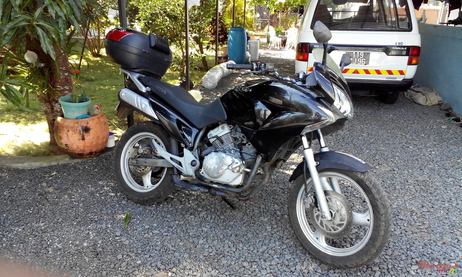 2001' Honda photo #1