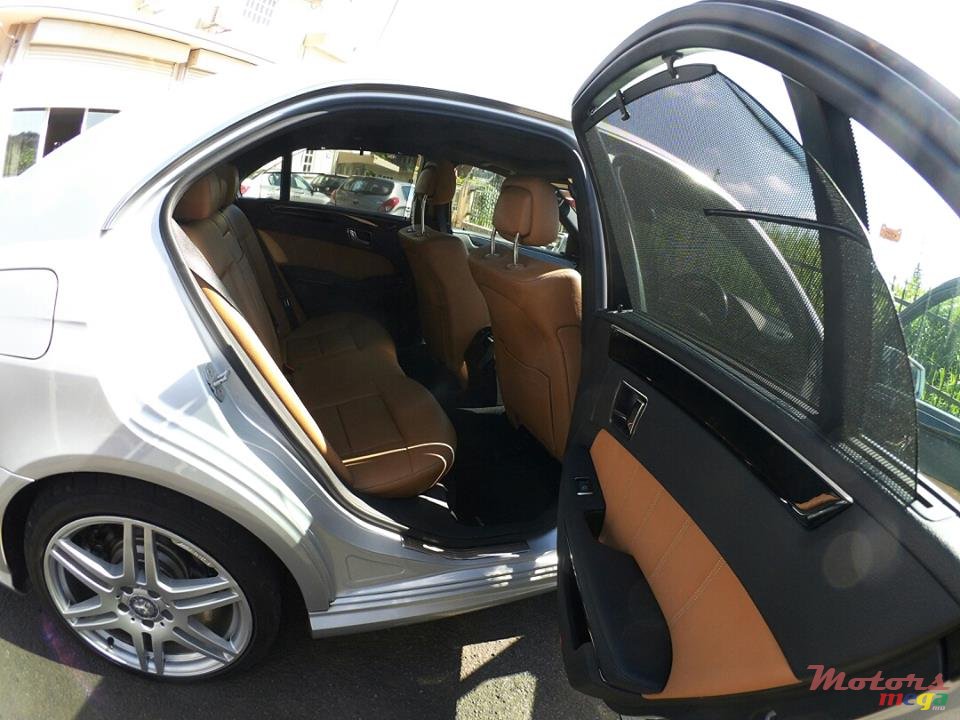 2013' Mercedes-Benz E-Class E200 AMG photo #6