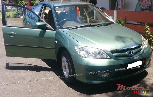 2004' Honda photo #1