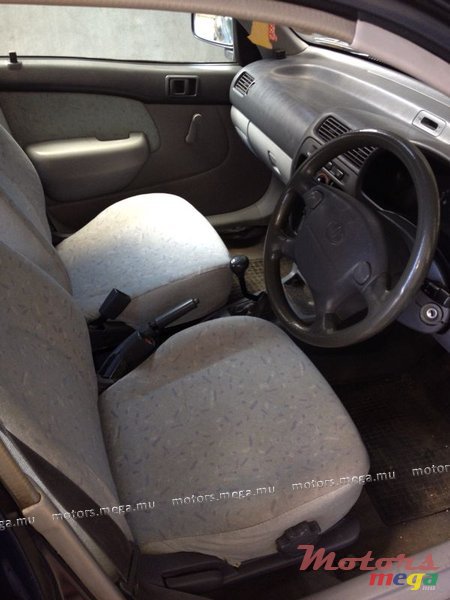 1997' Toyota Starlet photo #3