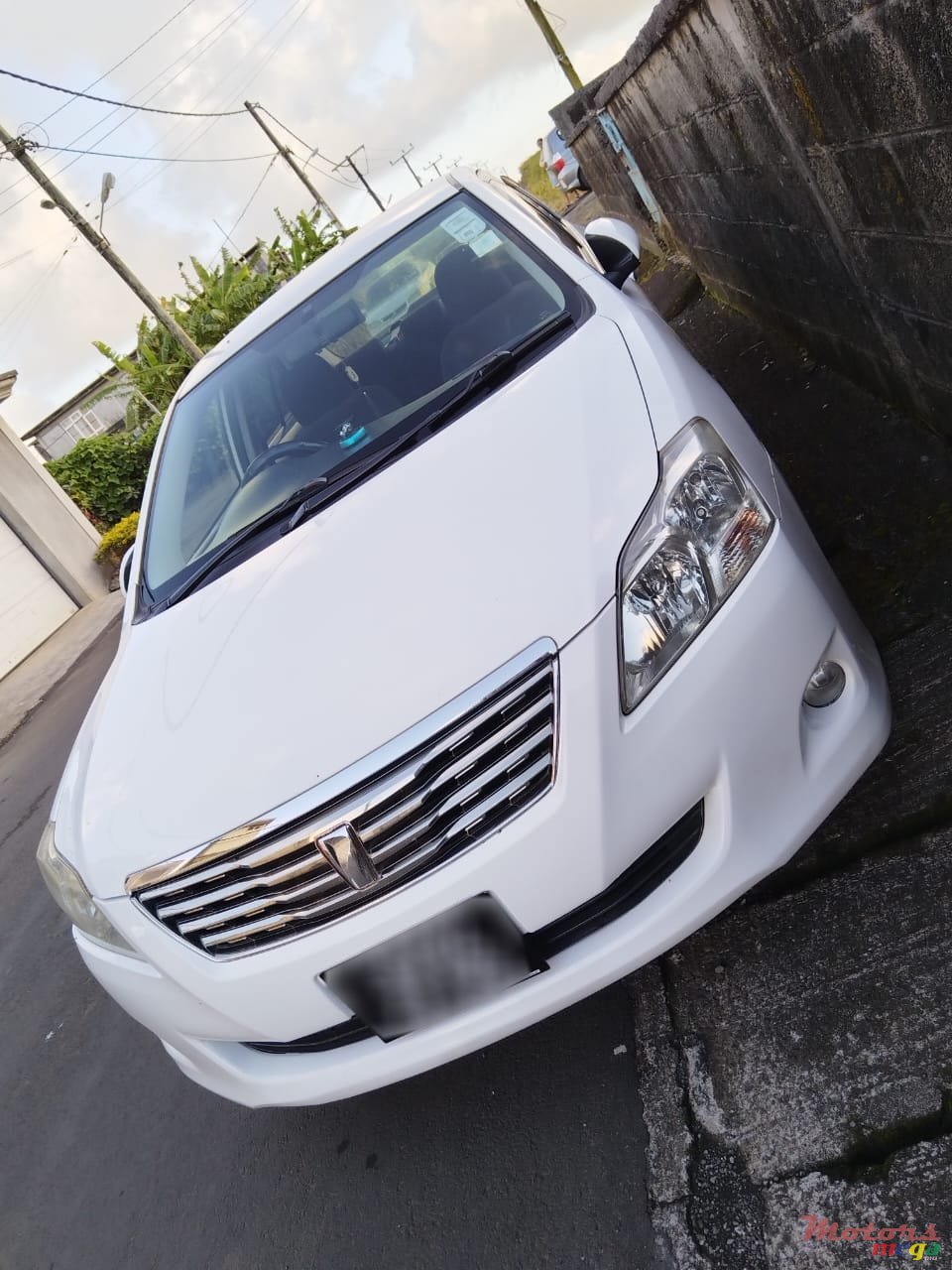 2009' Toyota Premio 1500cc photo #1