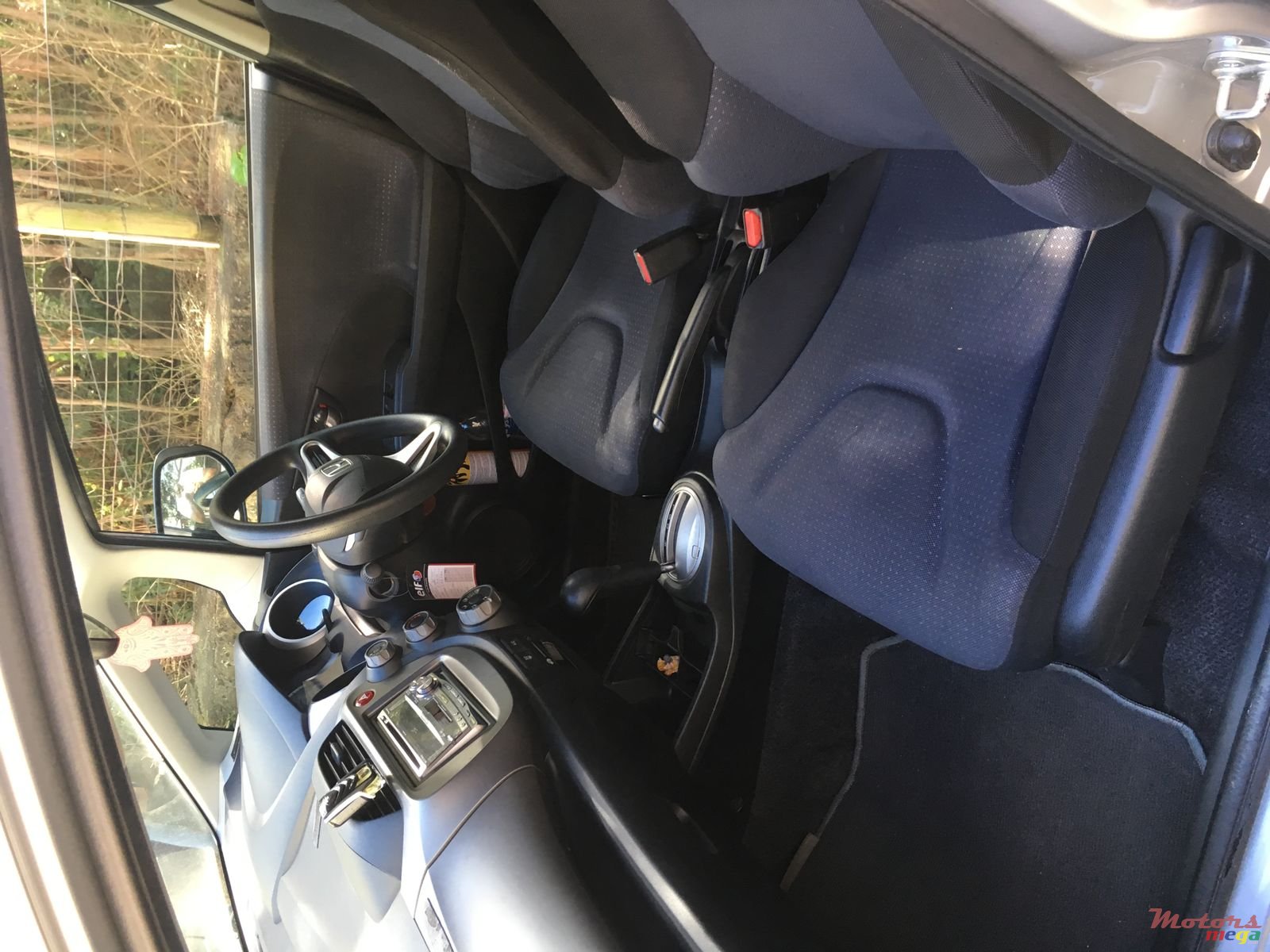 2010' Honda Fit photo #4