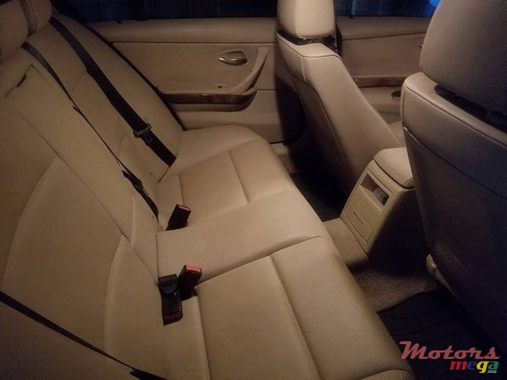 2008' BMW 316 photo #2