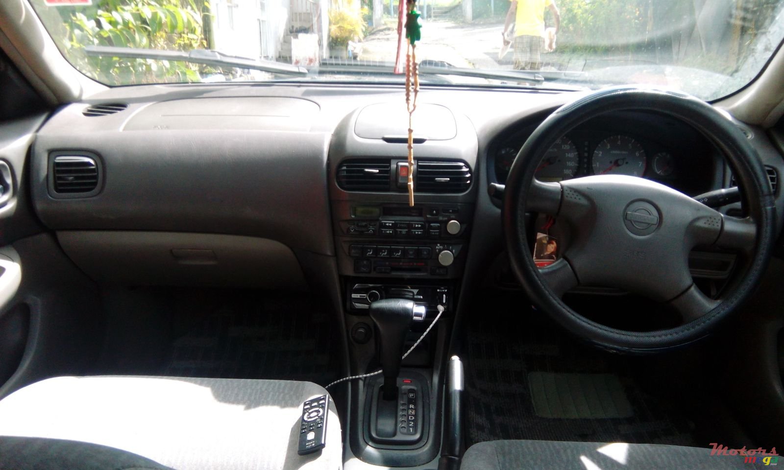 1999' Nissan photo #4