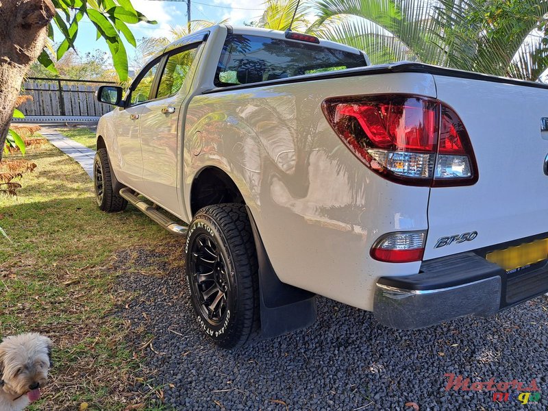 2018' Mazda BT-50 photo #4