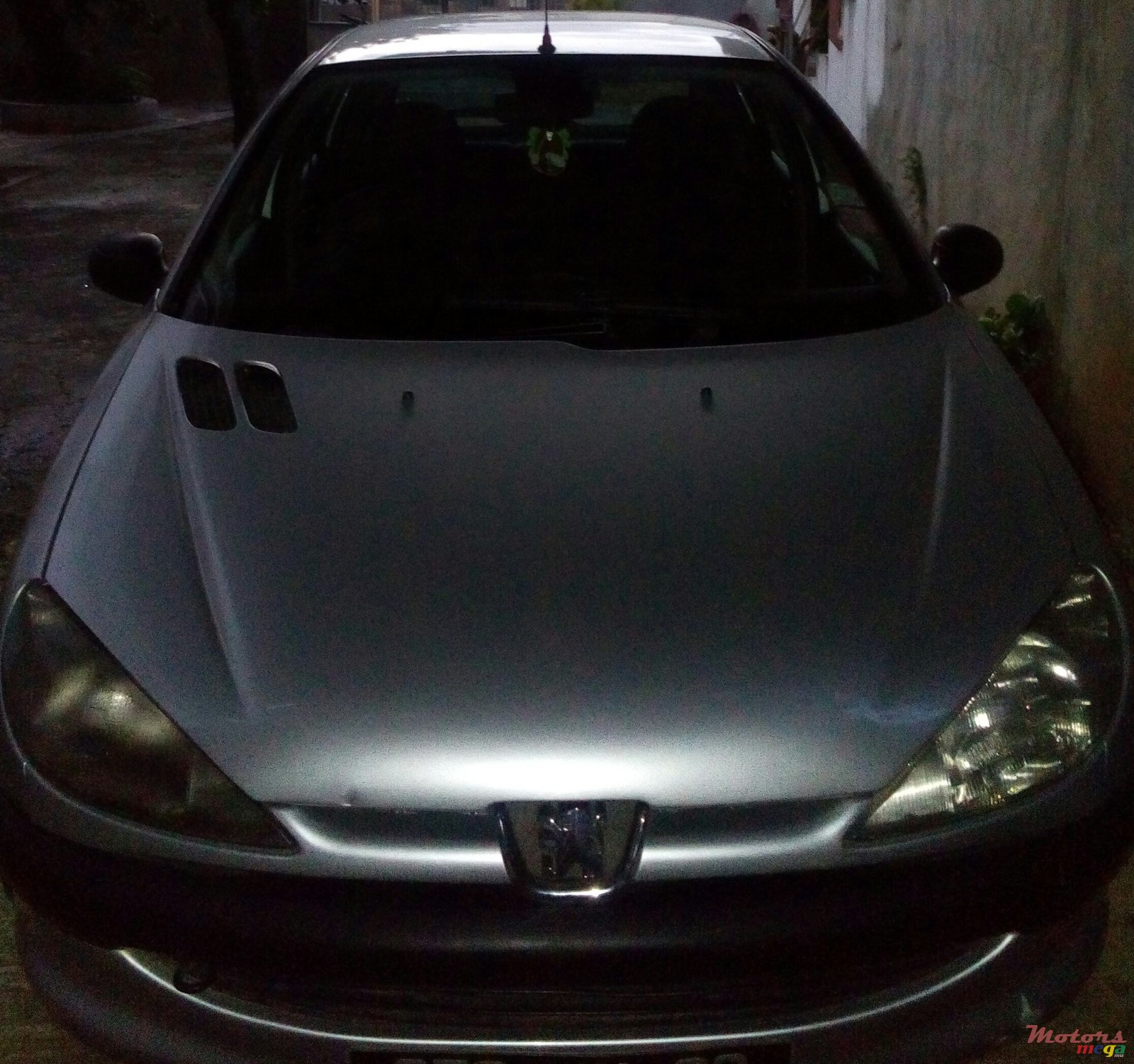 2000' Peugeot 206 photo #1