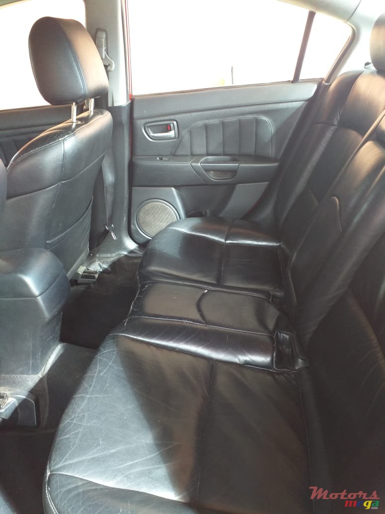 2004' Mazda 3 photo #6