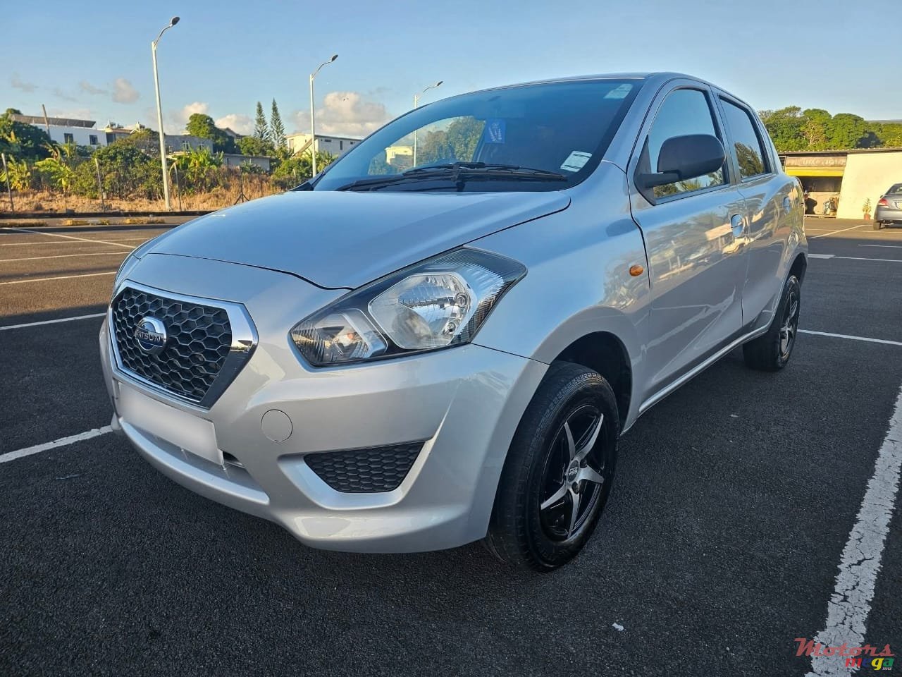 2018' Datsun Go photo #2