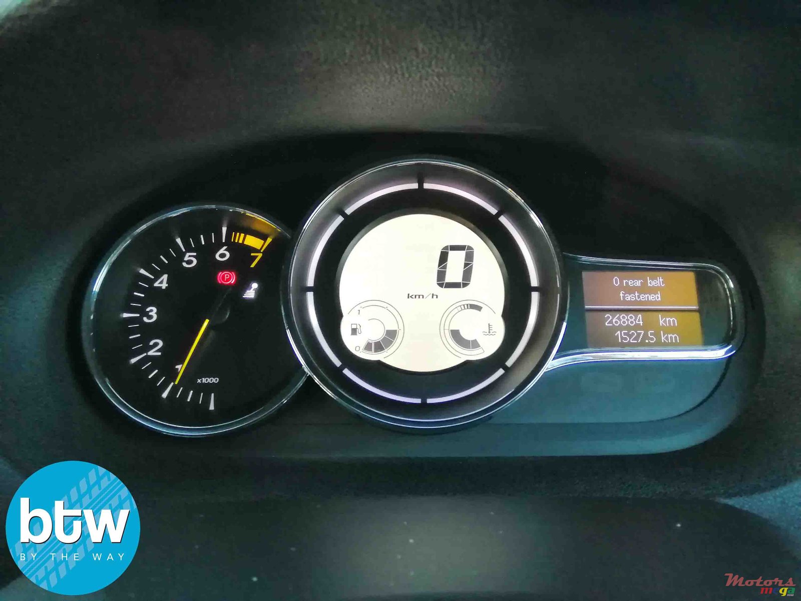 2012' Renault Megane photo #7