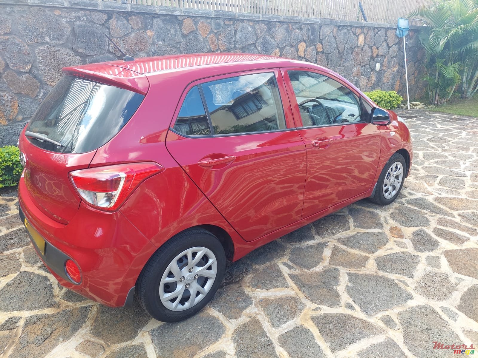 2017' Hyundai i10 photo #3