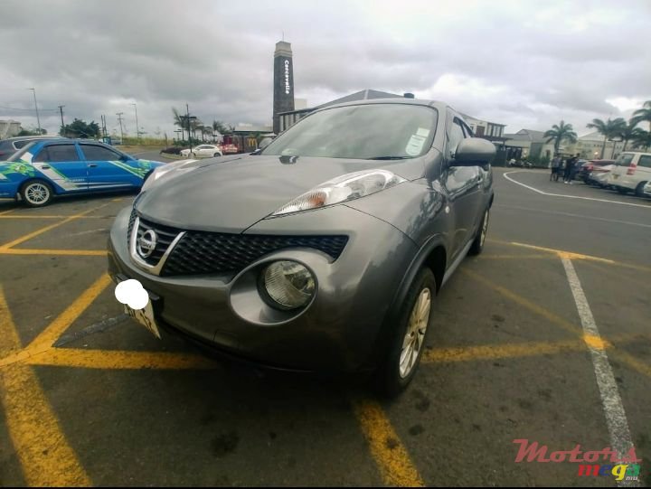 2012' Nissan Juke photo #5