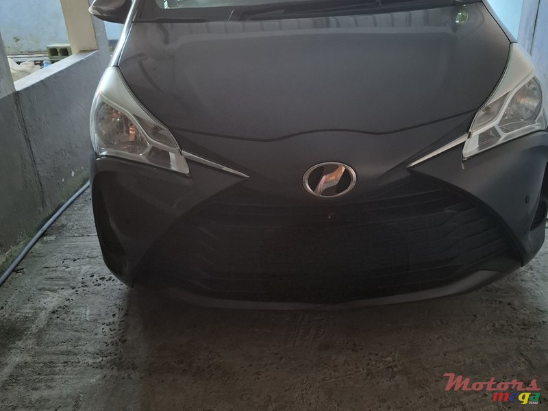 2017' Toyota Vitz None photo #2