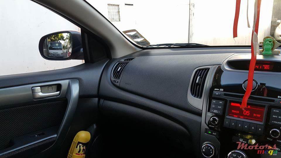 2012' Kia Koup photo #4