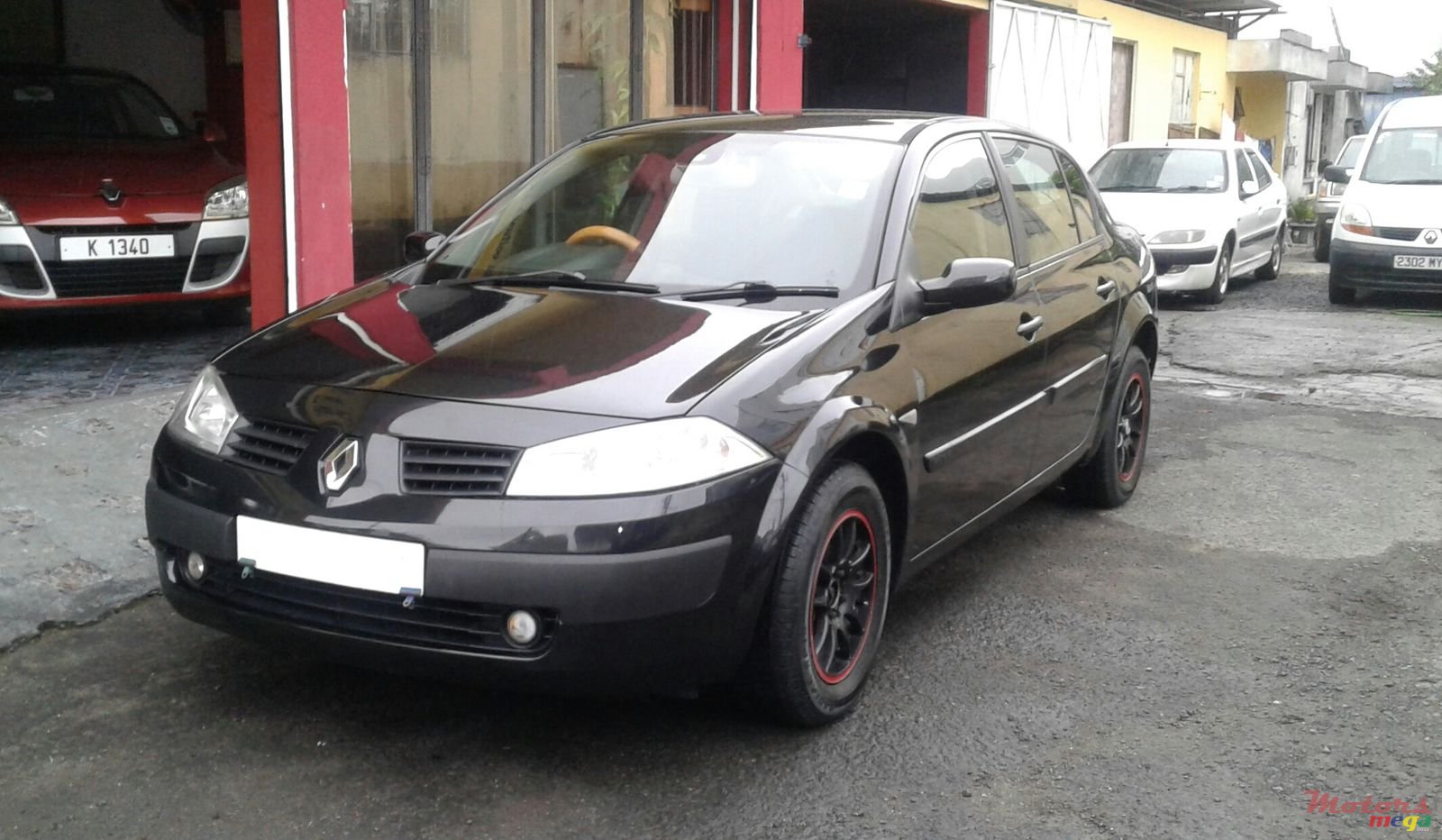 2005' Renault Megane photo #1