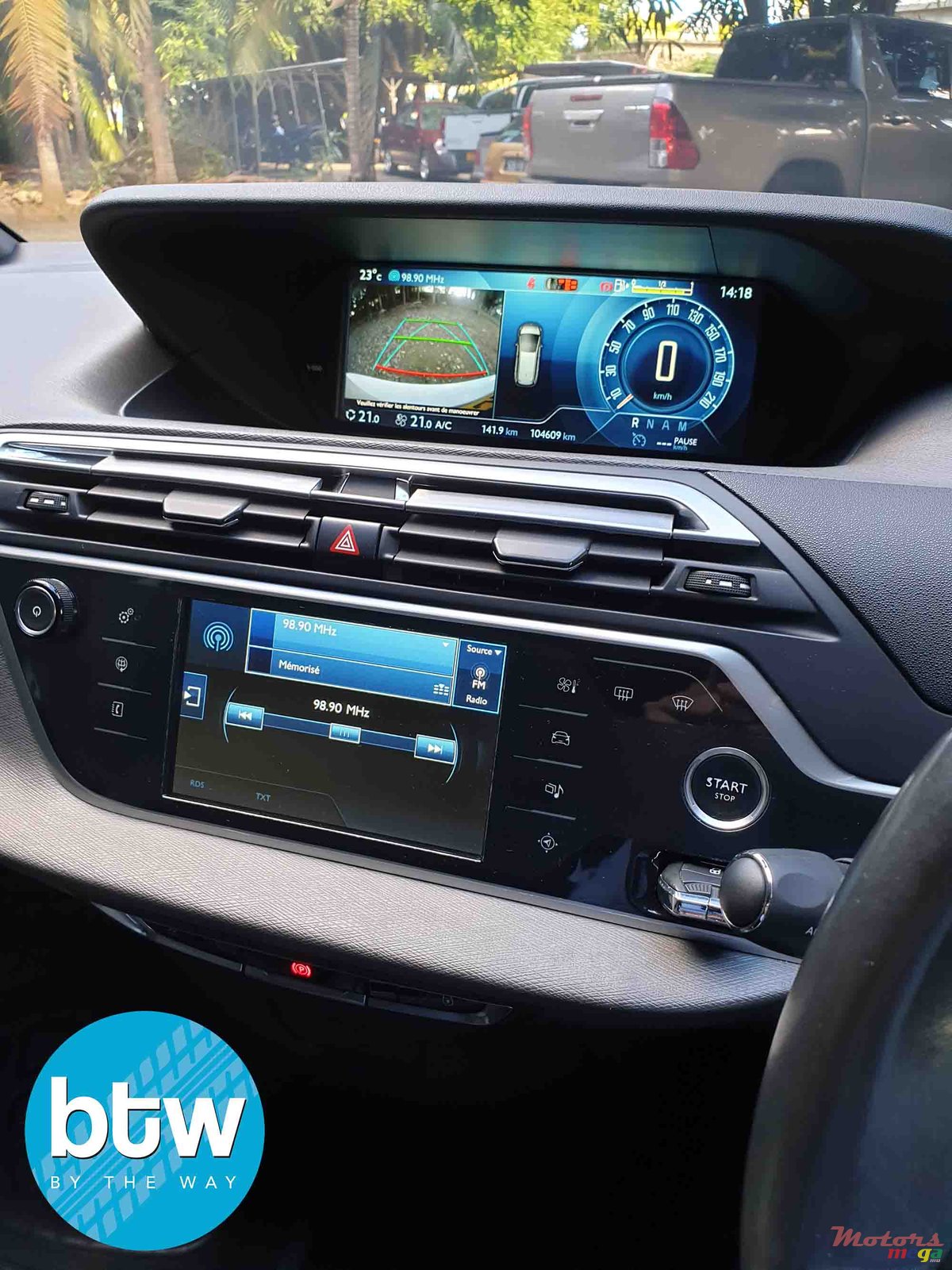 2014' Citroen C4 Picasso B78 photo #6