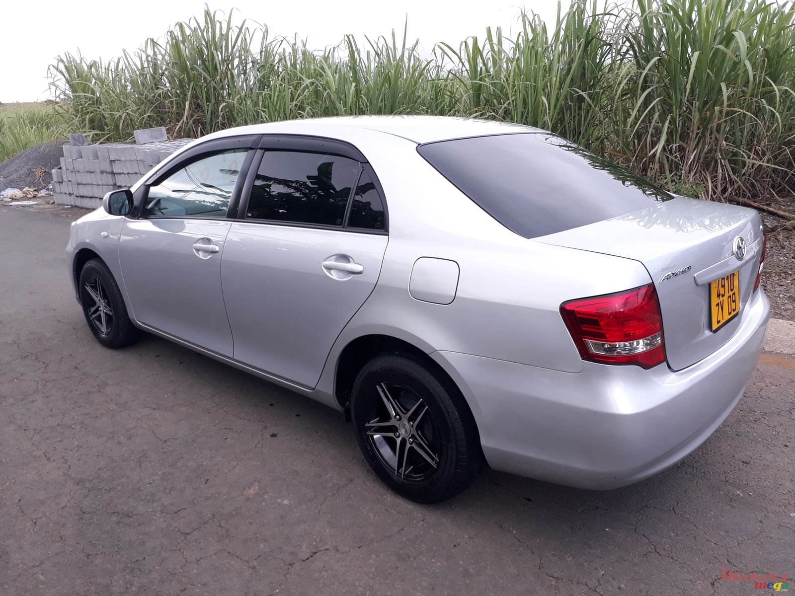 2009' Toyota Axio Private Use photo #1