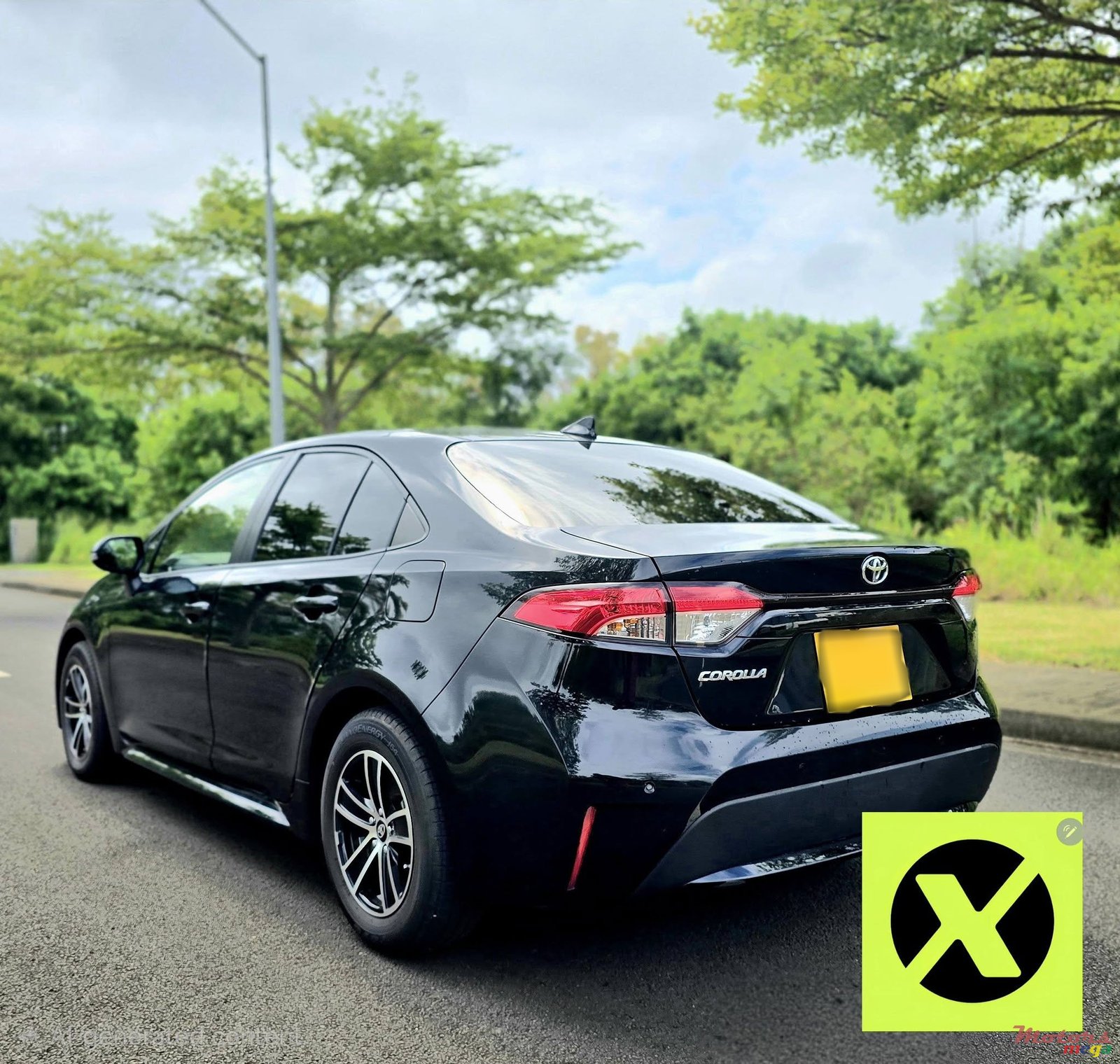 2023' Toyota Corolla photo #2