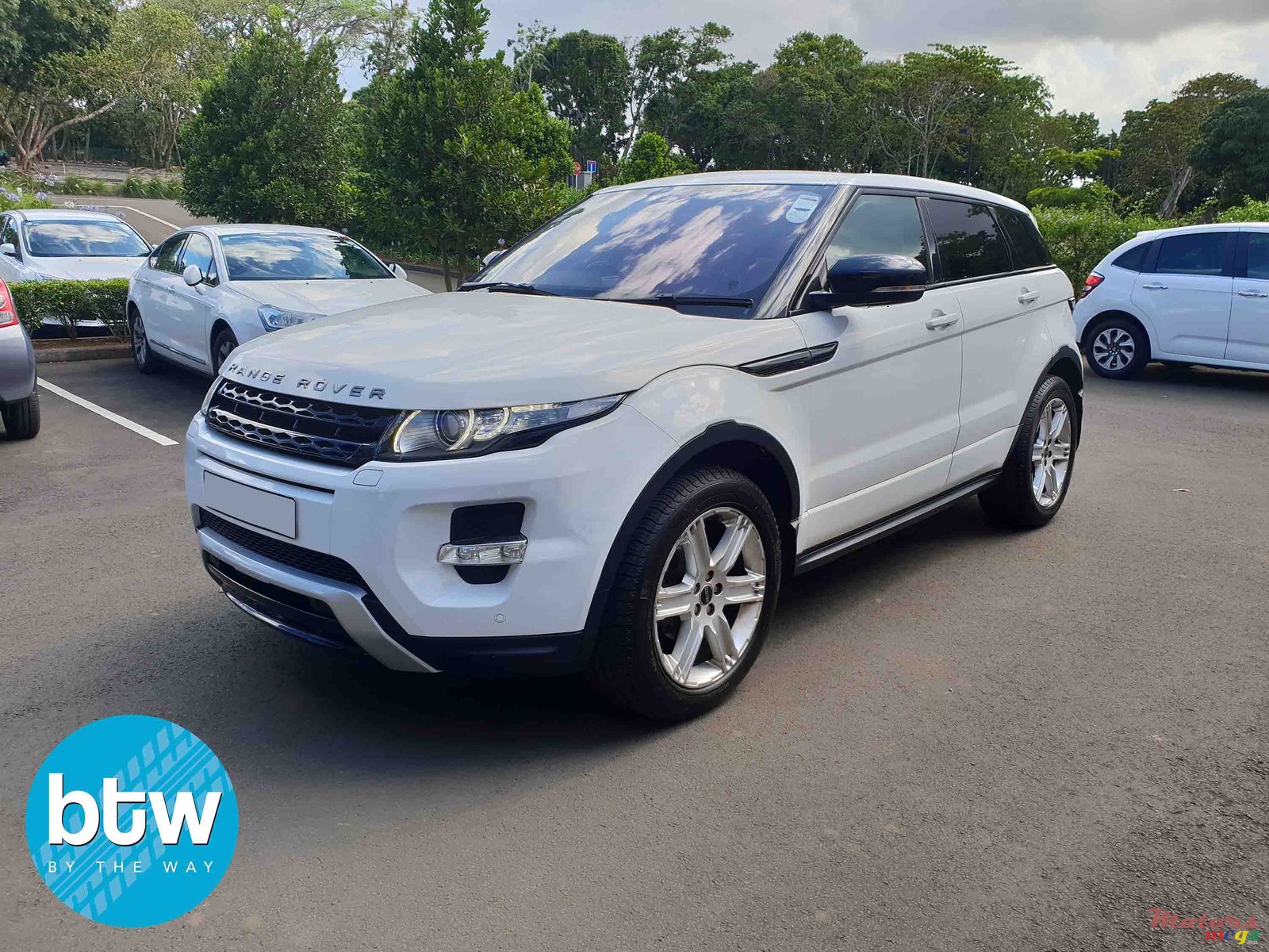 2012' Land Rover Range Rover Evoque photo #2