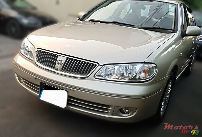 2003' Nissan Sunny photo #2