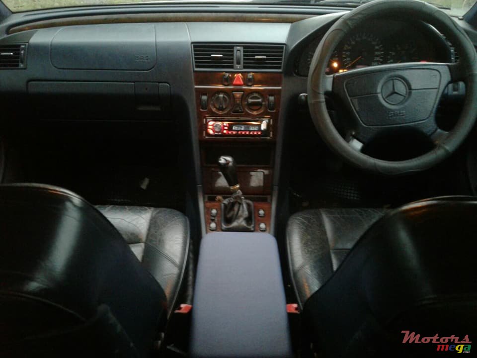 1997' Mercedes-Benz C180 photo #3