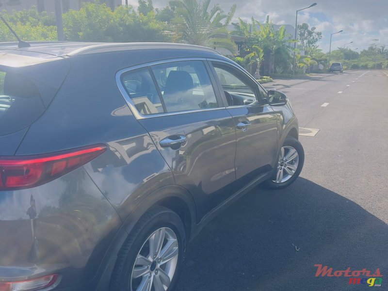 2018' Kia Sportage photo #4