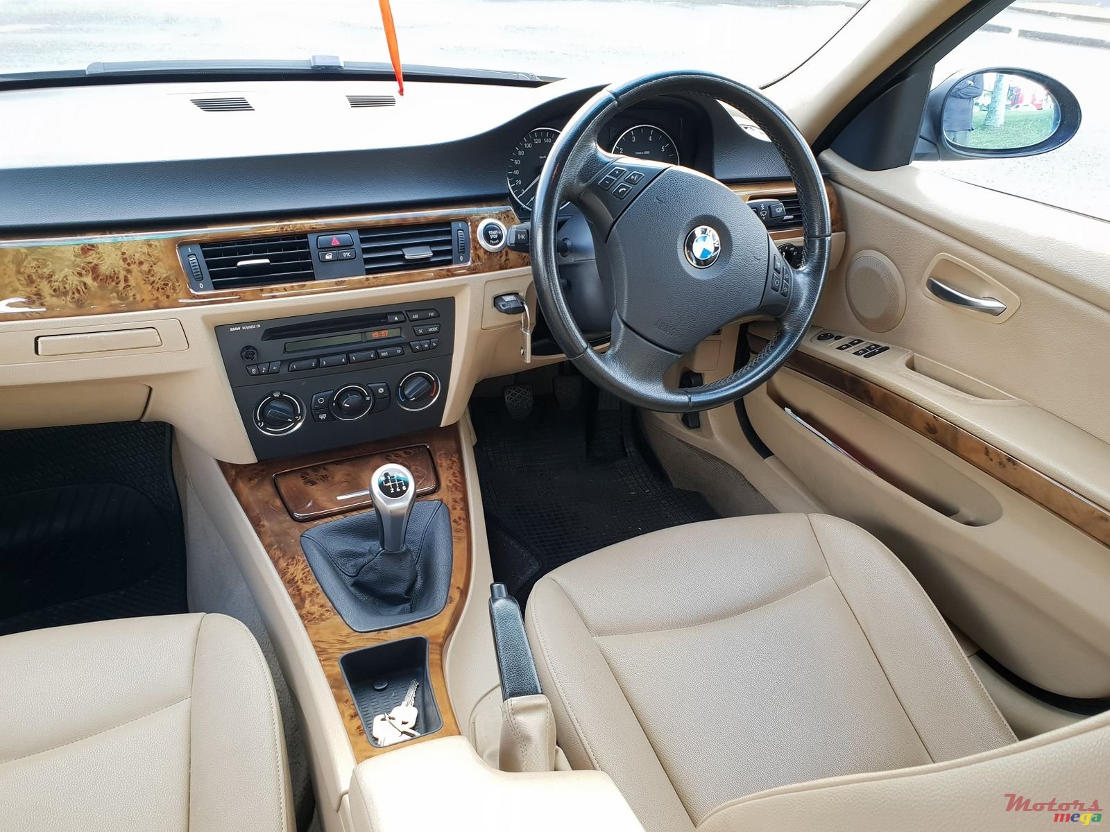 2008' BMW 320 photo #4