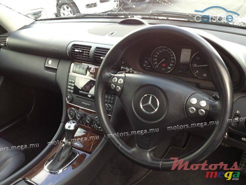 2002' Mercedes-Benz photo #3