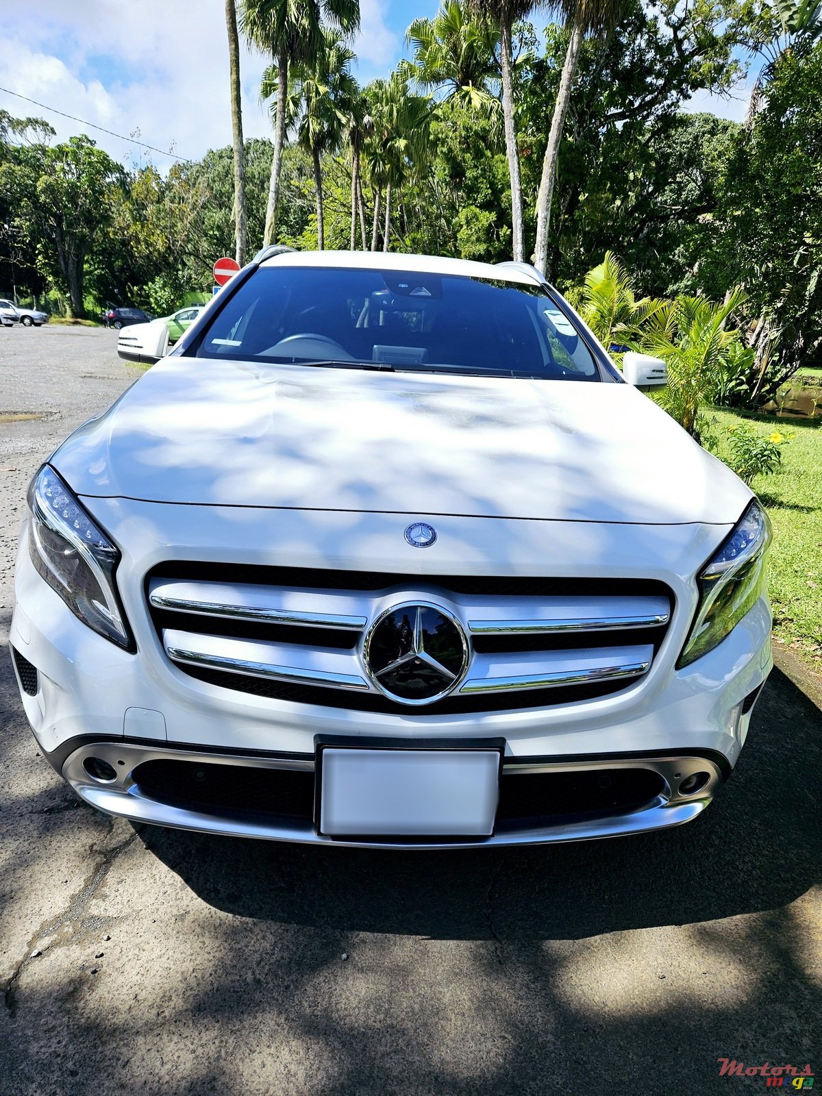 2016' Mercedes-Benz GLA 180 photo #2