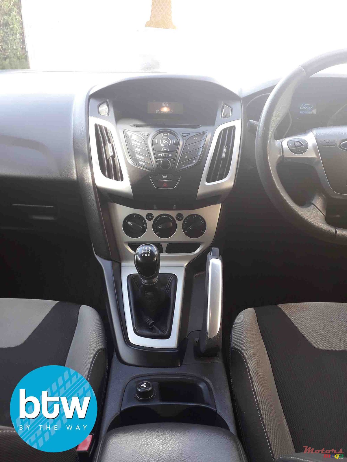 2012' Ford Focus photo #6