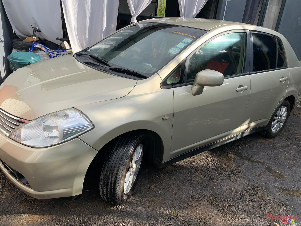 2005' Nissan Tiida photo #4