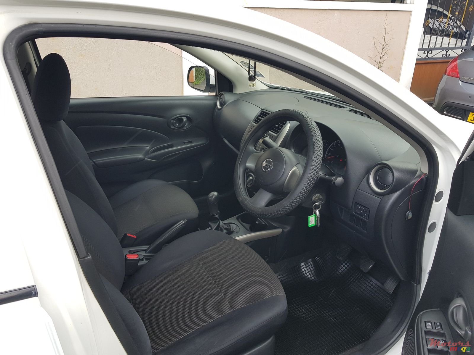 2012' Nissan Almera photo #6