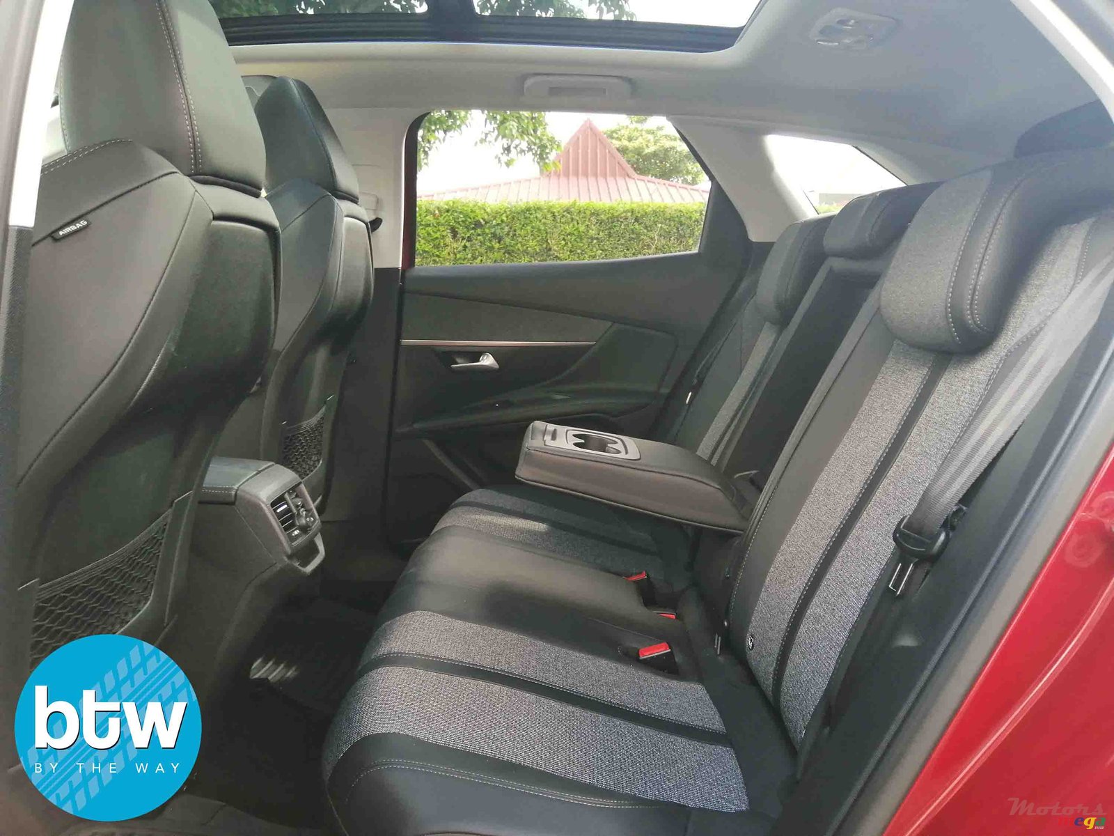 2017' Peugeot 3008 photo #4