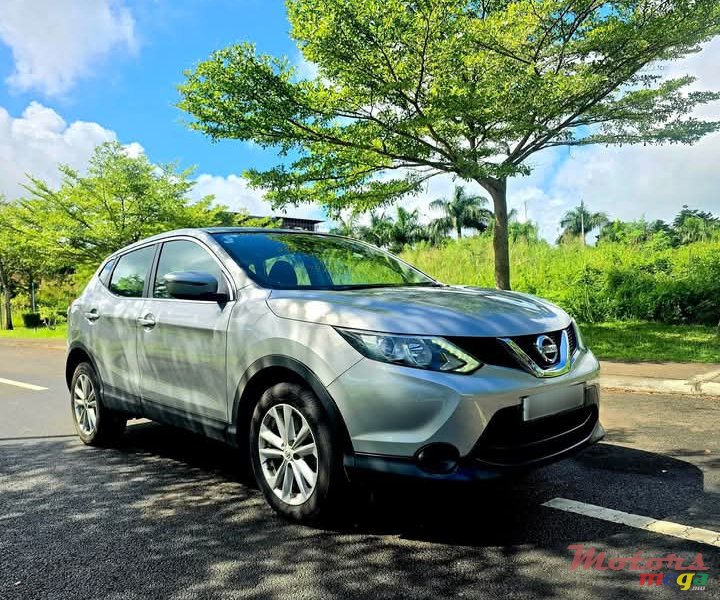 2017' Nissan Qashqai 1.2 Turbo photo #2
