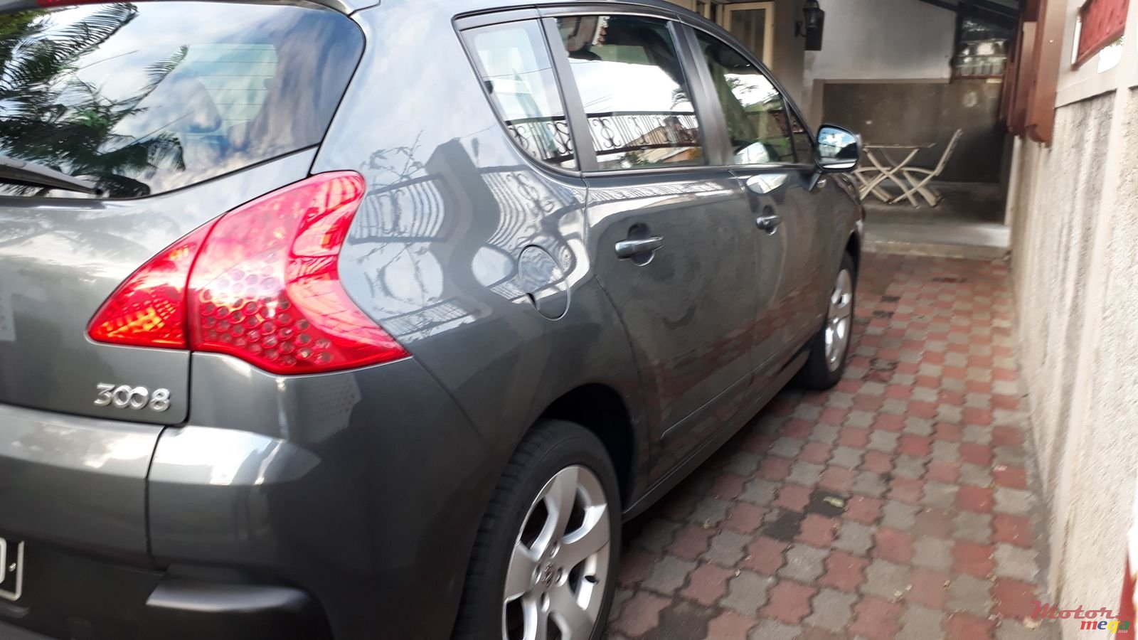 2010' Peugeot photo #4