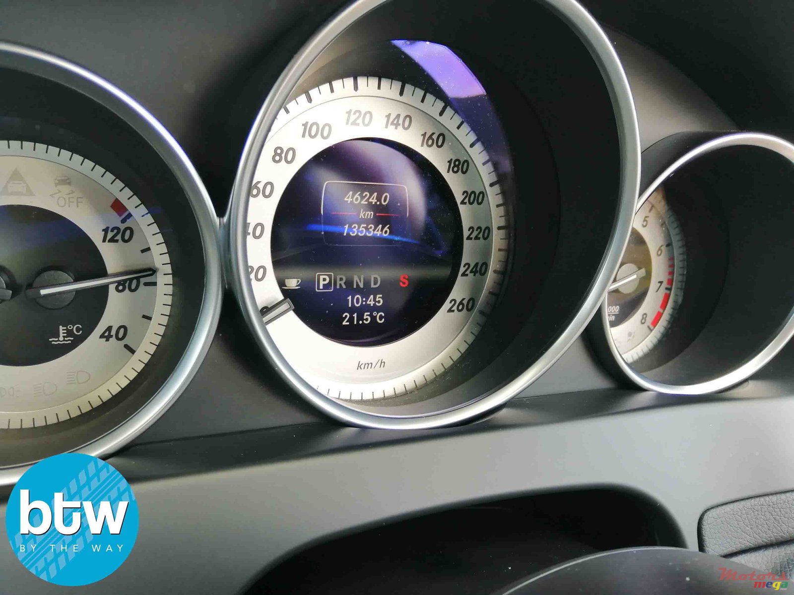 2013' Mercedes-Benz C-Class photo #7