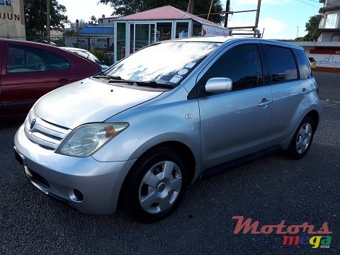 2003' Toyota photo #2