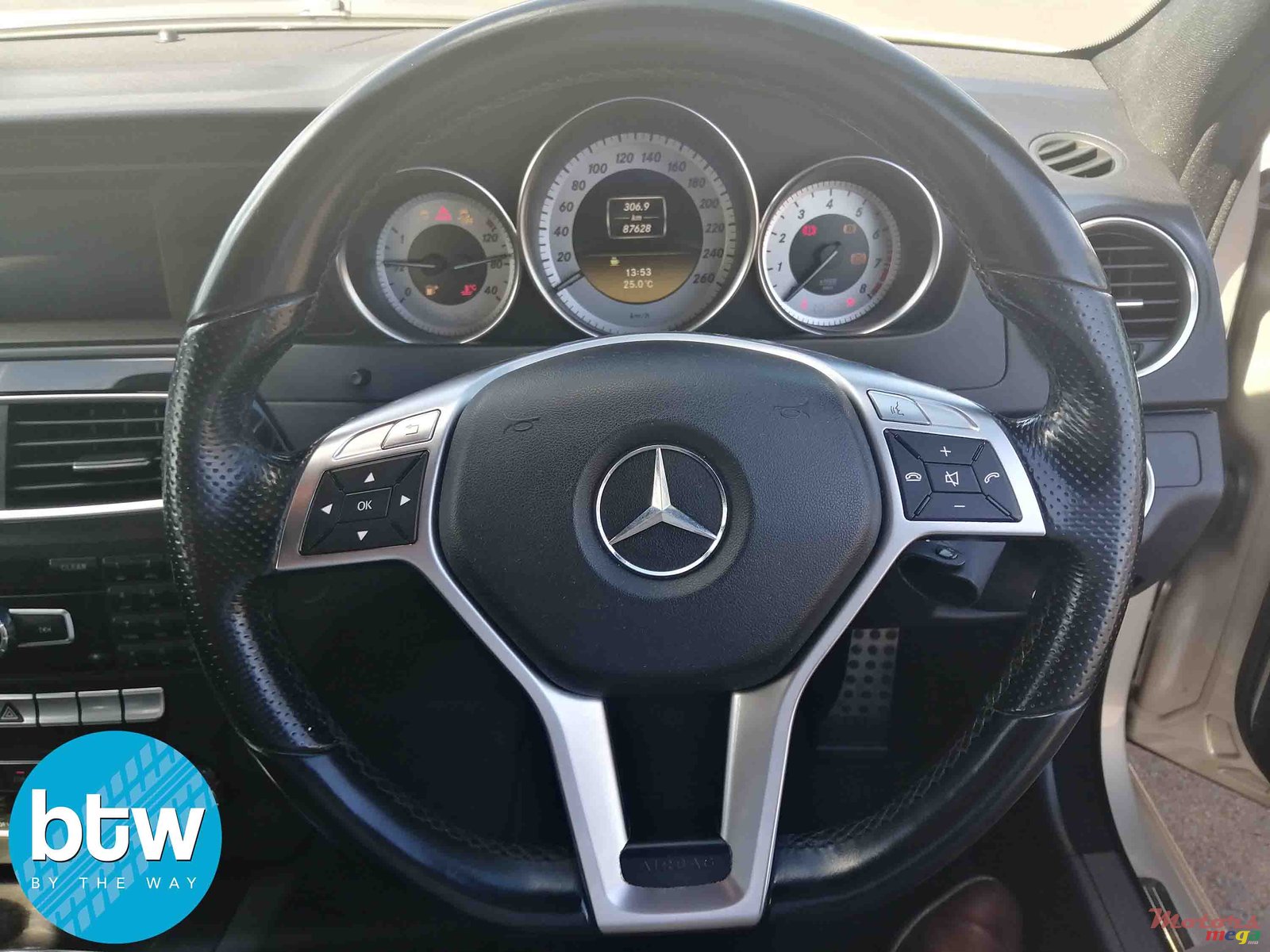 2012' Mercedes-Benz C-Class 180 AMG photo #6