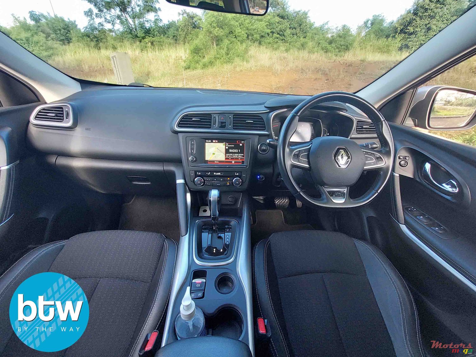 2019' Renault photo #6