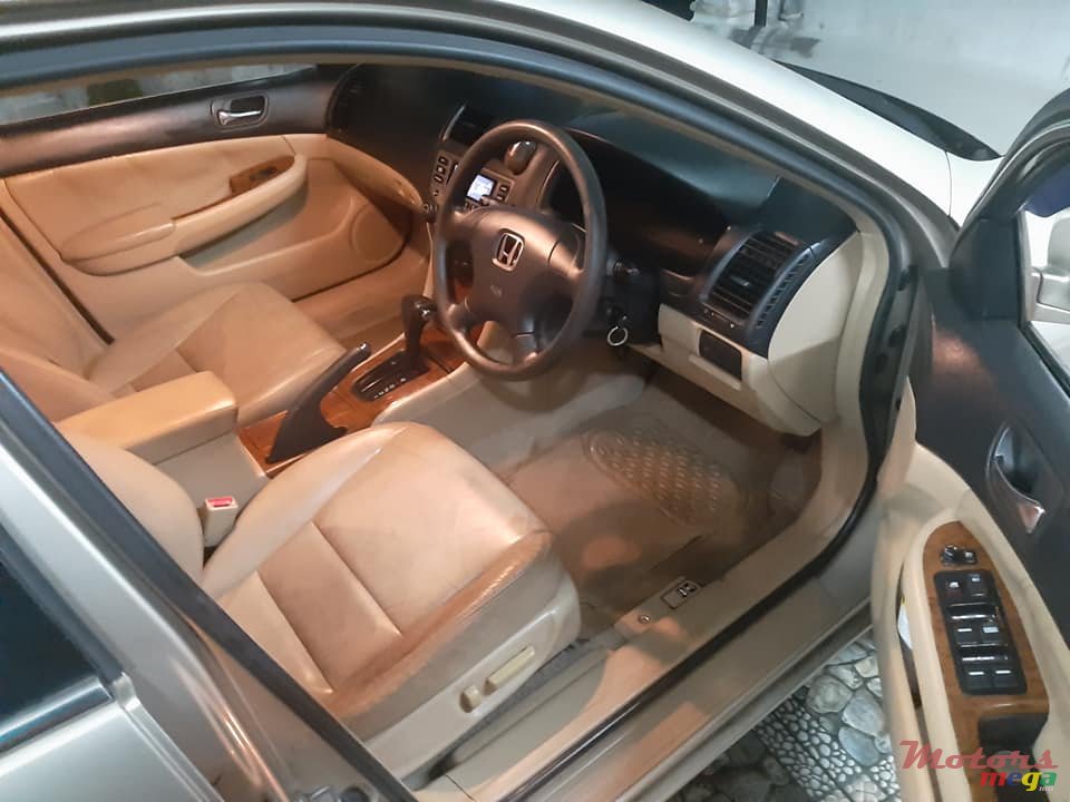 2006' Honda Accord photo #1