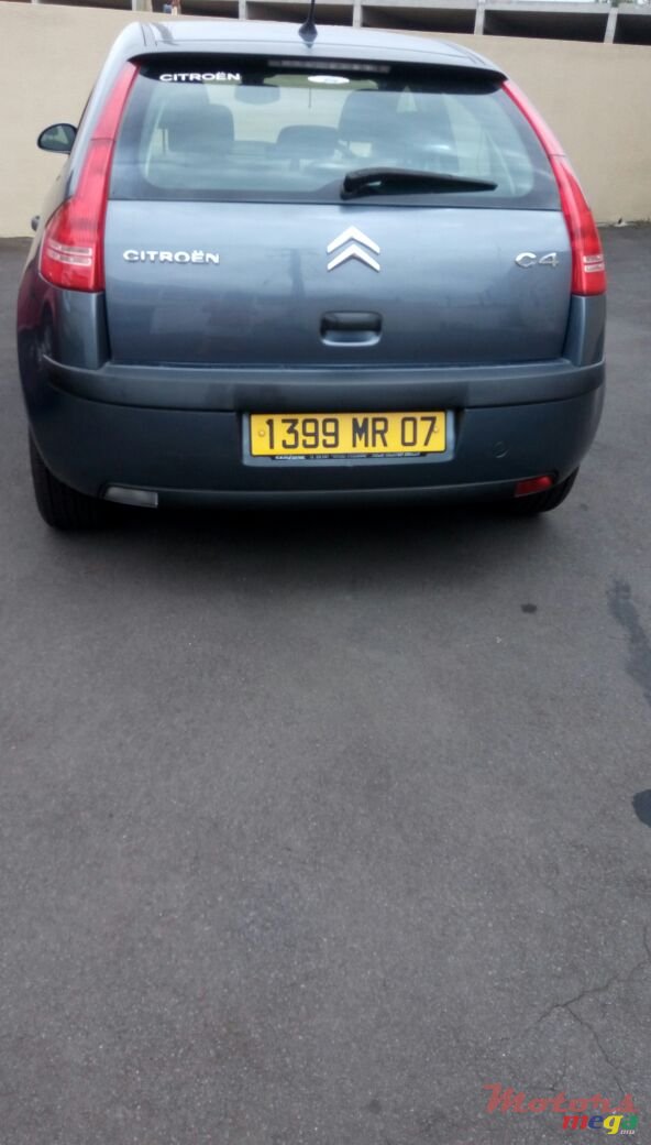 2007' Citroen C4 photo #3