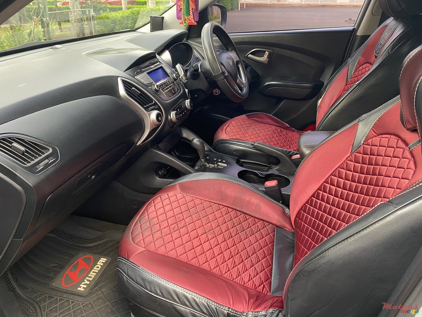 2012' Hyundai ix35 Auto photo #7