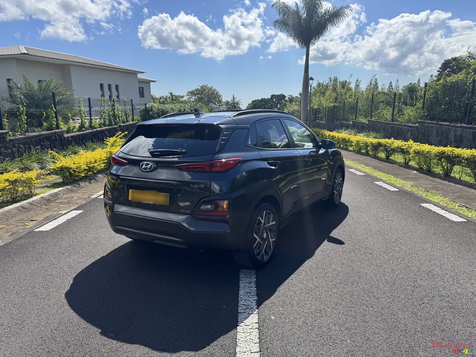 2020' Hyundai Kona hybrid photo #3