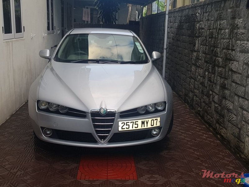 2007' Alfa Romeo 159 photo #6